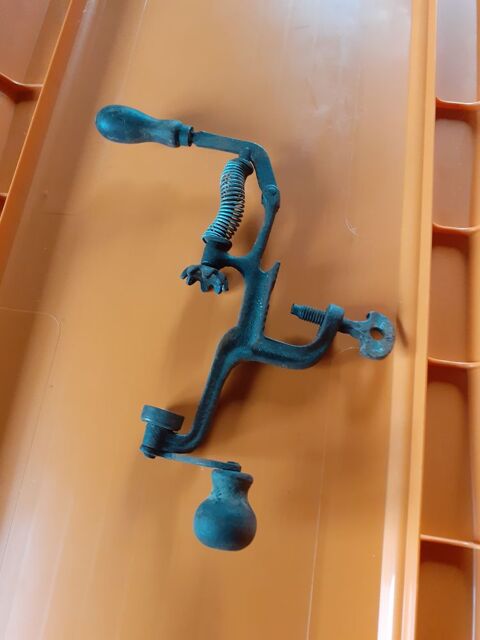 sertisseur de cartouches
8 Houeill�s (47)