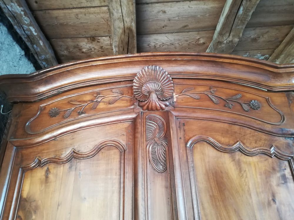 ARMOIRE ANCIENNE NOYER 18&deg; Meubles