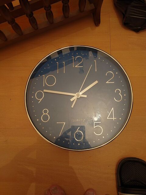 Horloge à pile 10 Thizy (69)