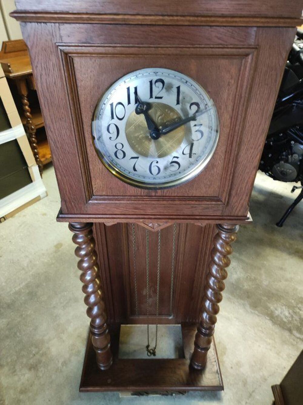 Salle &agrave; manger compl&egrave;teHENRI II -Ch&ecirc;ne - Tr&egrave;s bon &eacute;tat Meubles