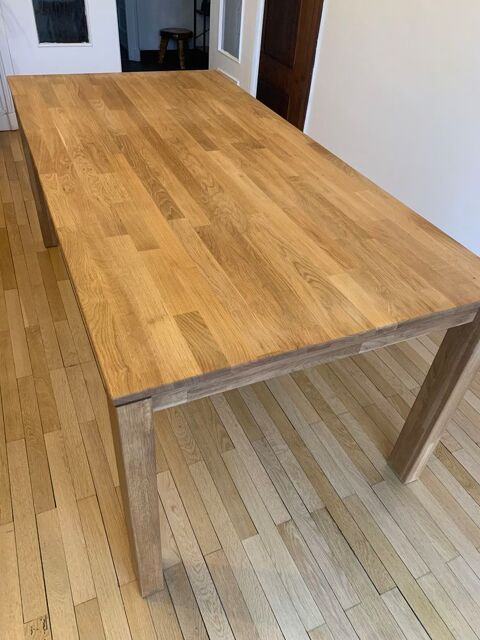 Table en chne massif 350 Villefranche-sur-Sane (69)