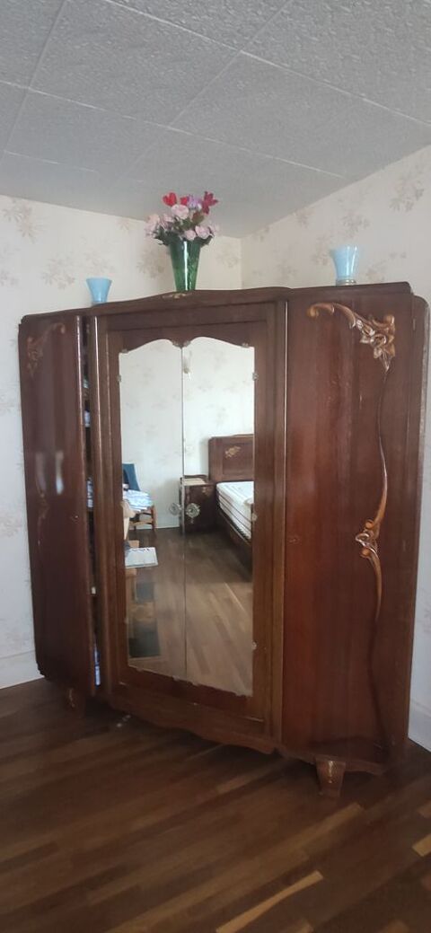  armoire de chambre à coucher année 50 50 Wassy (52)