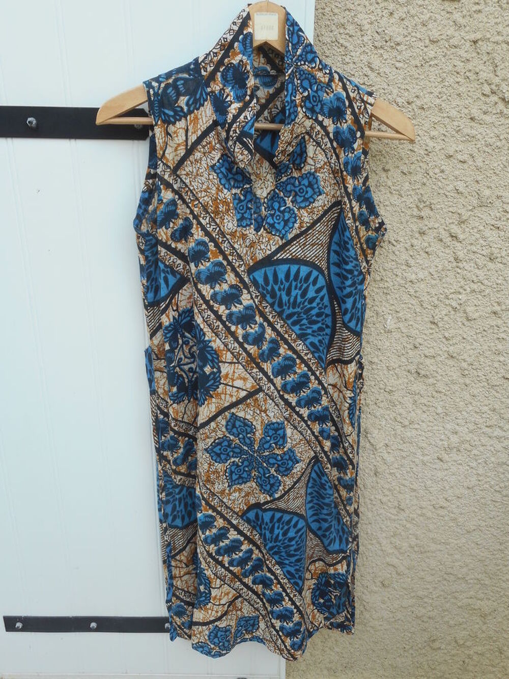 Robe d'&eacute;t&eacute; bleu et beige Vêtements
