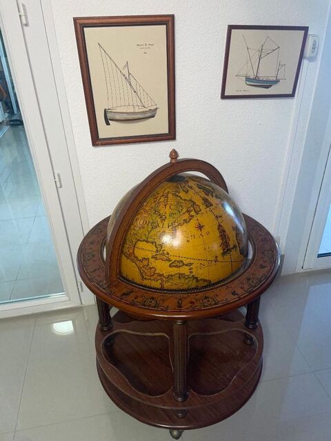 Bar globe design La Grande-Motte (34)