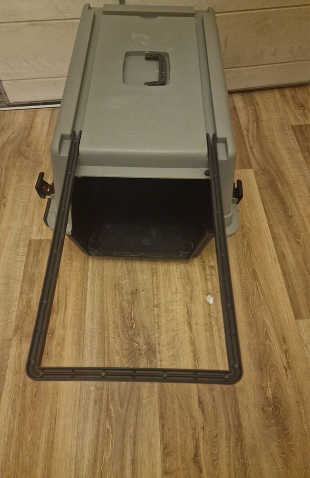   Magnifique cage pour chien 