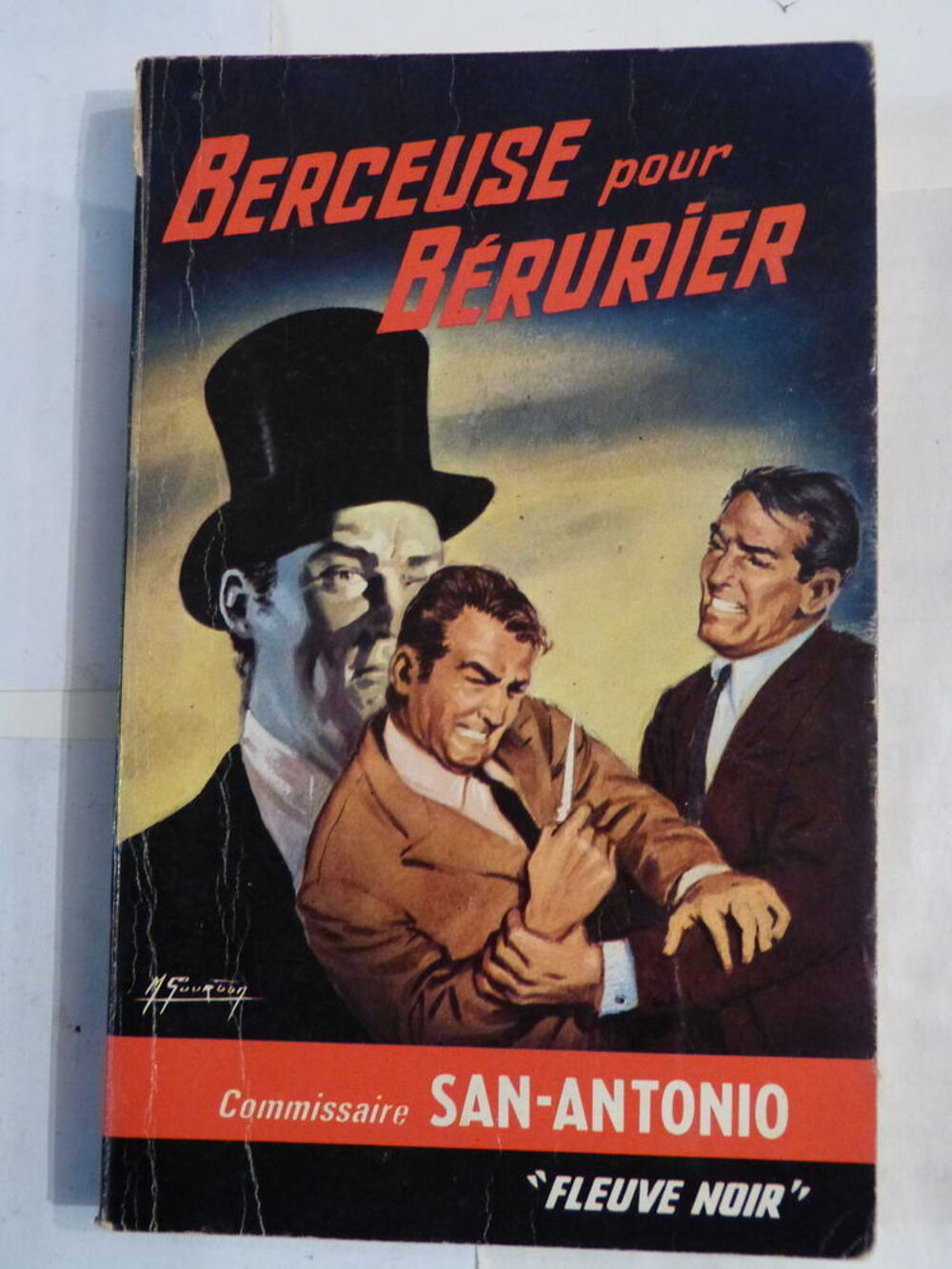 SAN ANTONIO - BERCEUSE POUR BERURIER Livres et BD
