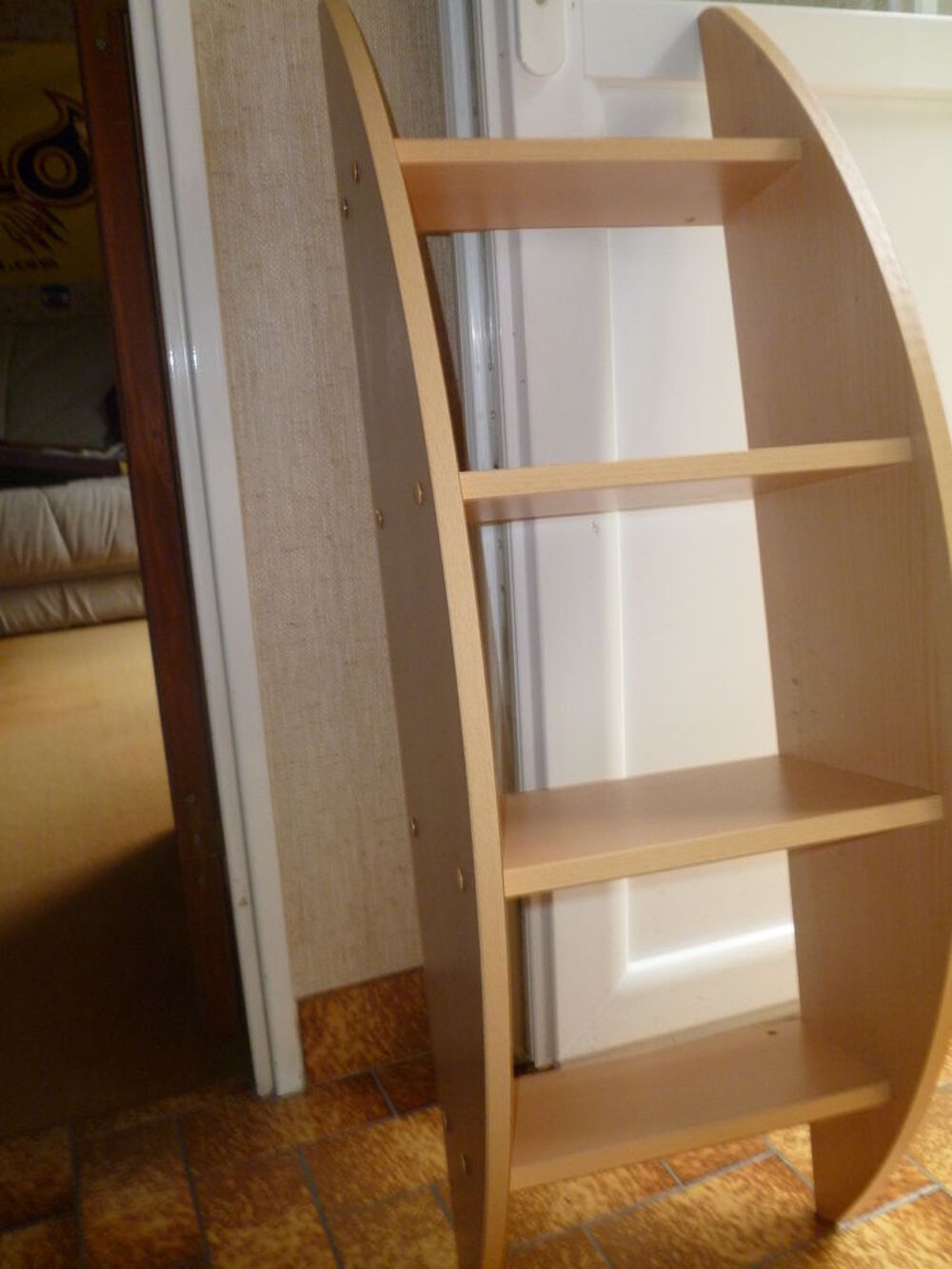JOLI MEUBLE EN BOIS DESIGN NEUF Meubles
