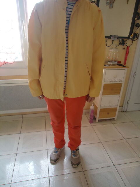 BLOUSON JAUNE 4 Portiragnes (34)