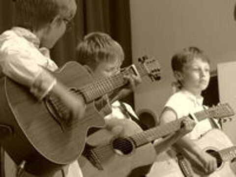   Cours individuels: Guitare, Basse, Ukulélé, Coaching Vocal 
