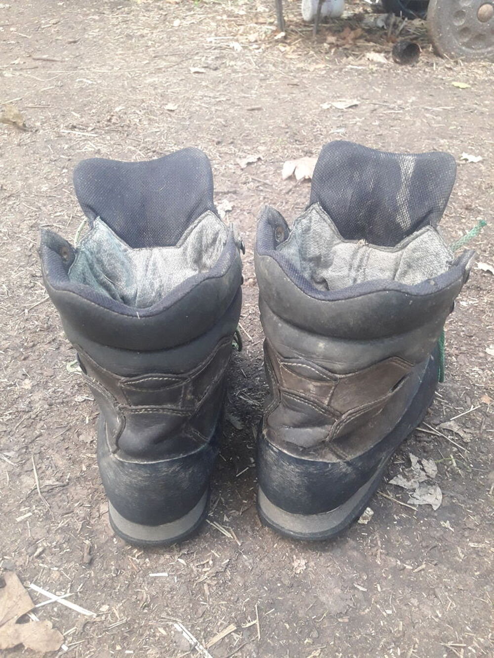 Bottes de montagne taille 42 Chaussures