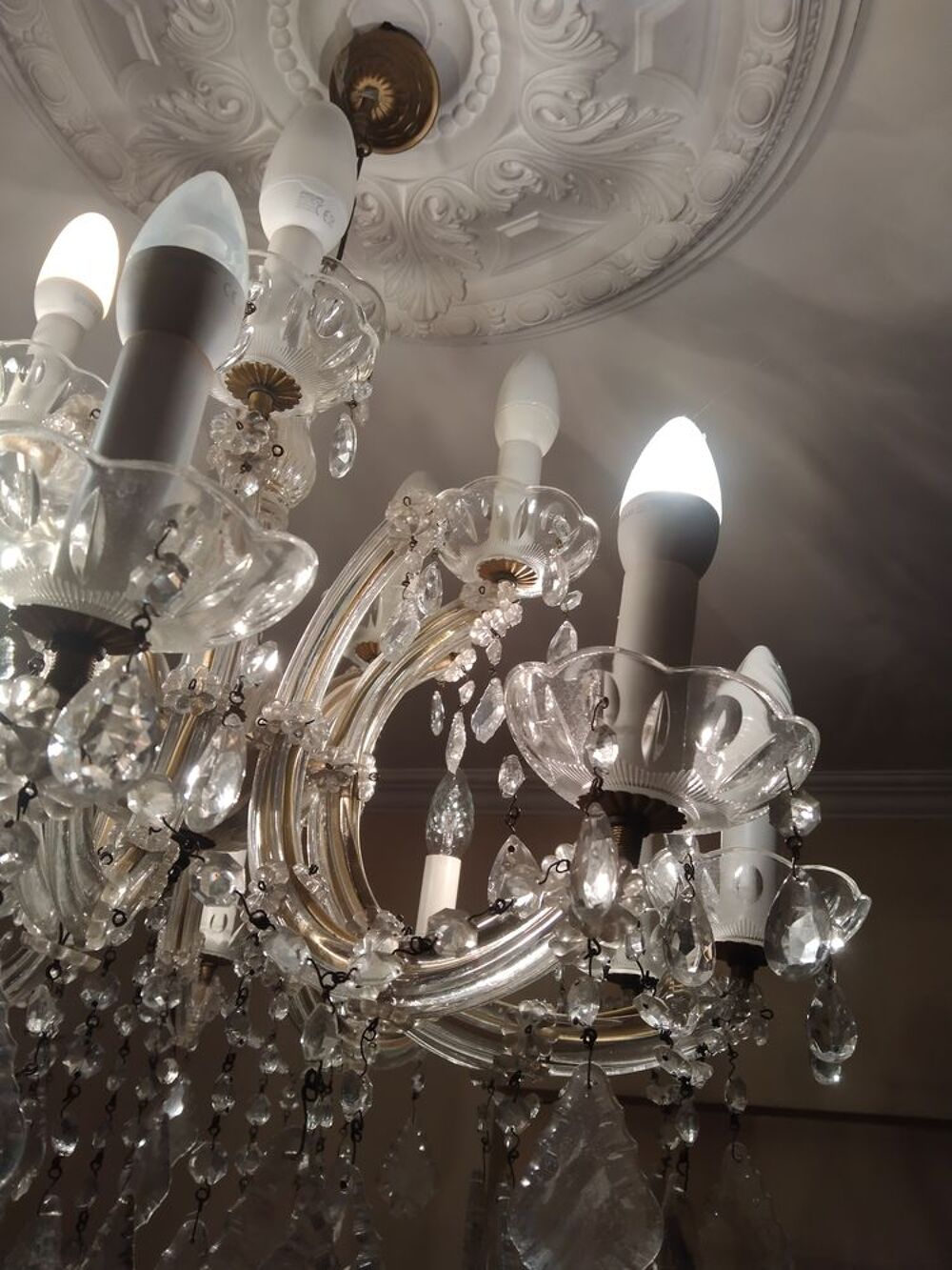 LUSTRE DE SALON OU ENTREE Meubles