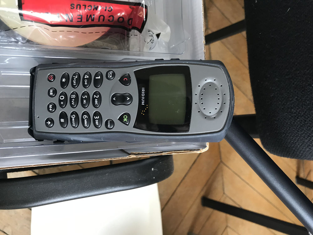 TELEPHONE SATELLITE IRRIDIUM POUR PARIS DAKAR ET BAROUDEUR T�l�phones et tablettes