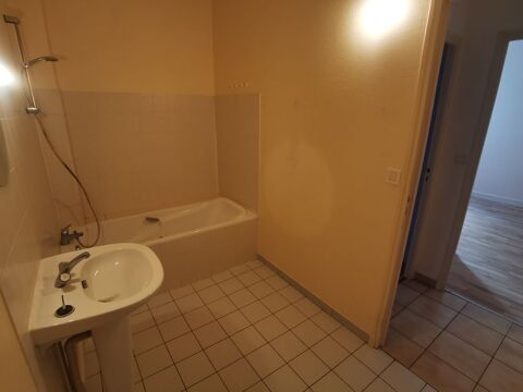  Appartement � louer 4 pi�ces 80 m�