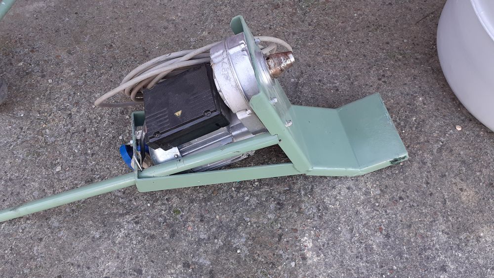 BETONNIERE ELECTRIQUE Minib&eacute;ta 134 litres Cuve Acier Bricolage