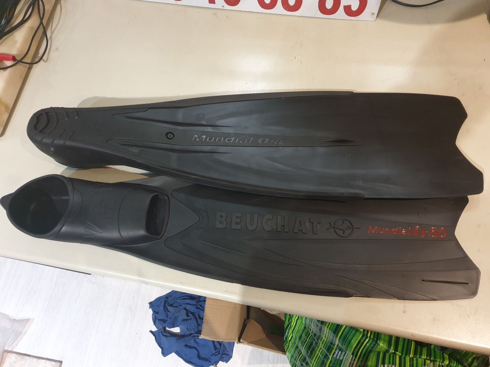 Palmes BEUCHAT Mundial noire 43-44 Sports