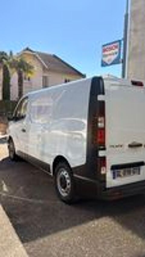 Trafic TRAFIC FGN L1H1 2800 KG BLUE DCI 130 GRAND CONFORT 2022 occasion 07600 Vals-les-Bains