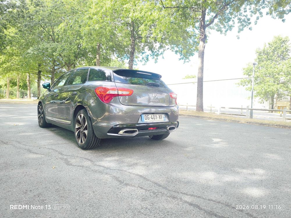 DS5 BlueHDi 180 S&S Sport Chic EAT6 2014 occasion 85000 La Roche-sur-Yon
