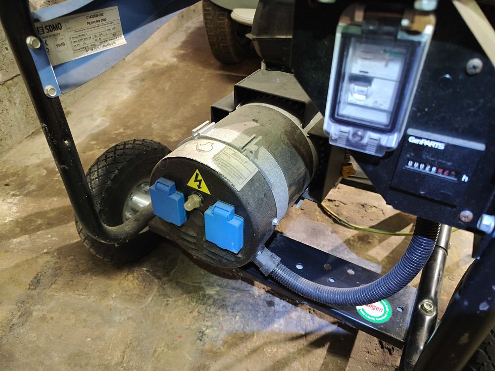 Groupe &eacute;lectrog&egrave;ne SDMO performance 3000. Bricolage