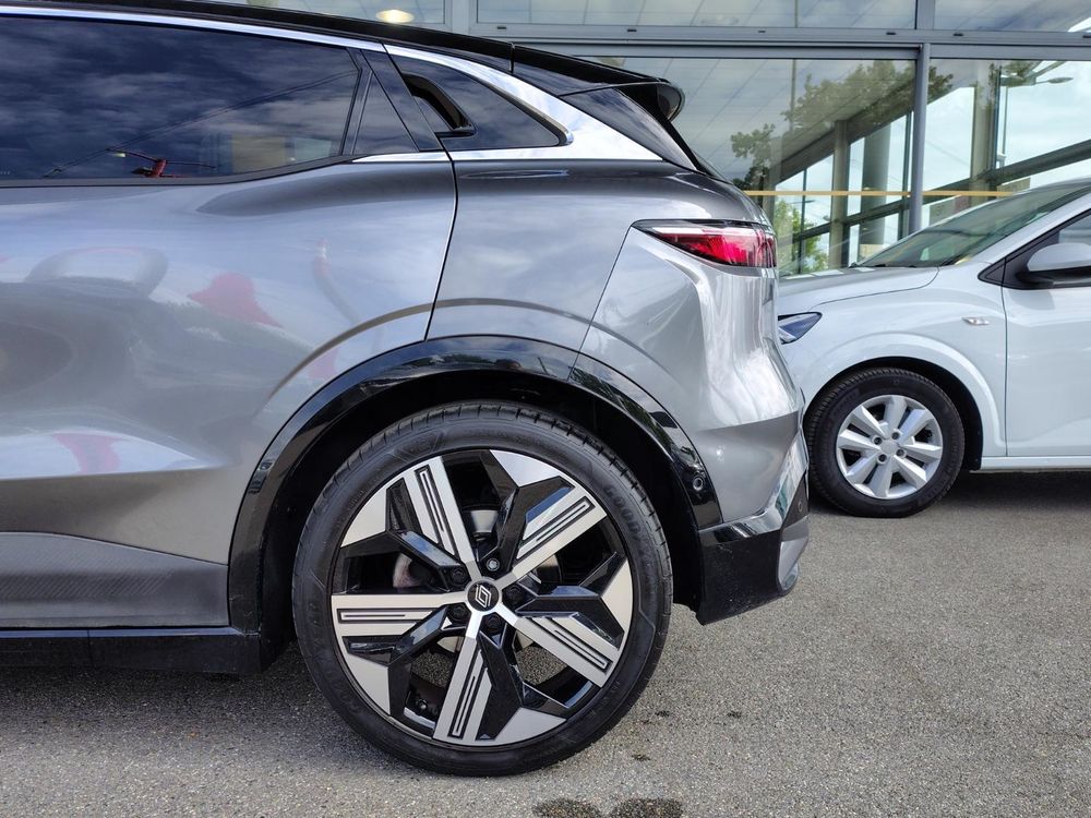 M&eacute;gane Megane E-Tech EV60 220 ch optimum charge Iconic 2022 occasion 95520 Osny