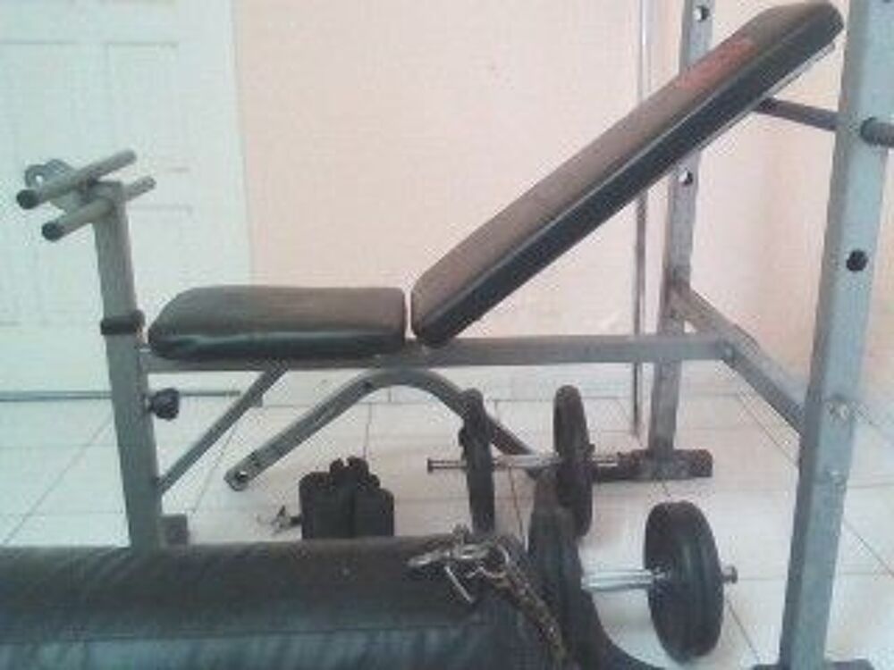 -BARRE -HALTERES -SAC DE FRAPPE - BANC DE MUSCULATION Sports