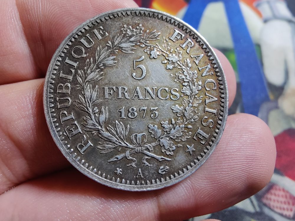 Pas rare mais jolie piece de 5 frs Hercule en argent 1873 A. 