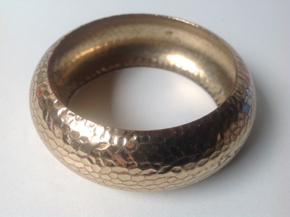 BRACELET DOR&Eacute; ET MARTEL&Eacute; Bijoux et montres