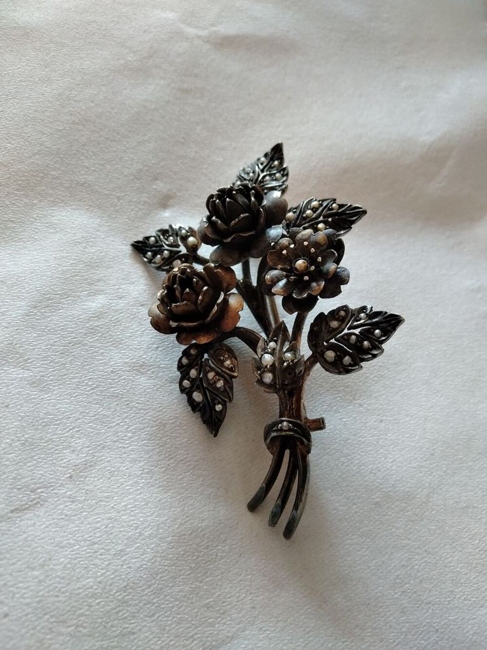 Broche fantaisie Bijoux et montres