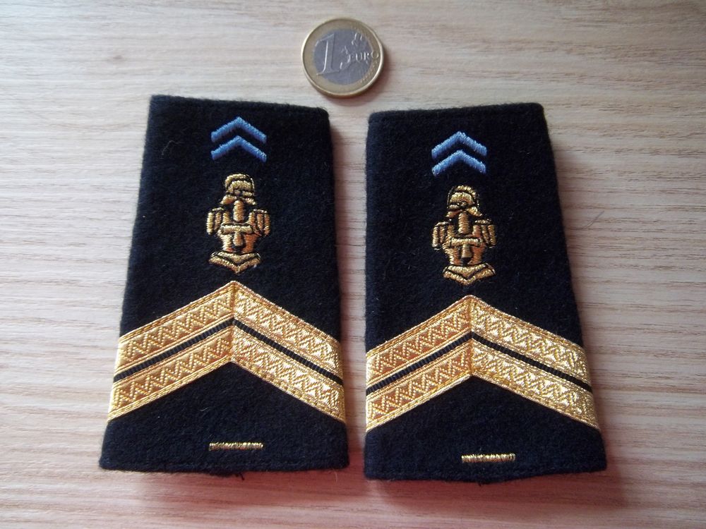 lot fourreaux &eacute;paulettes caporal transmission 5 ans militair 