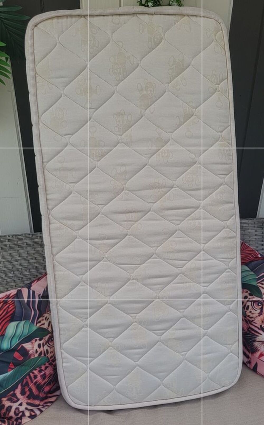Lit enfant 70x140 cm avec chevet + tiroir Mobilier enfants
