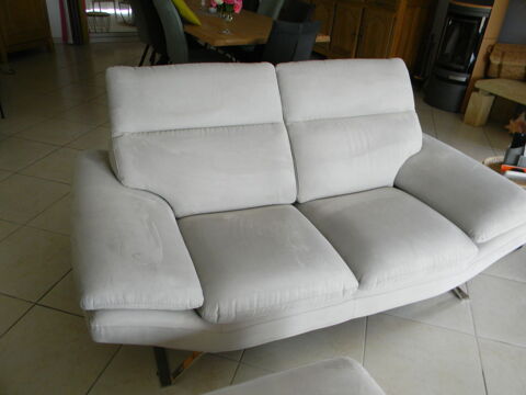 CANAPE 3 PLACES + CANAPE 2 PLACES + POUF ASSORTI 810 Brugairolles (11)