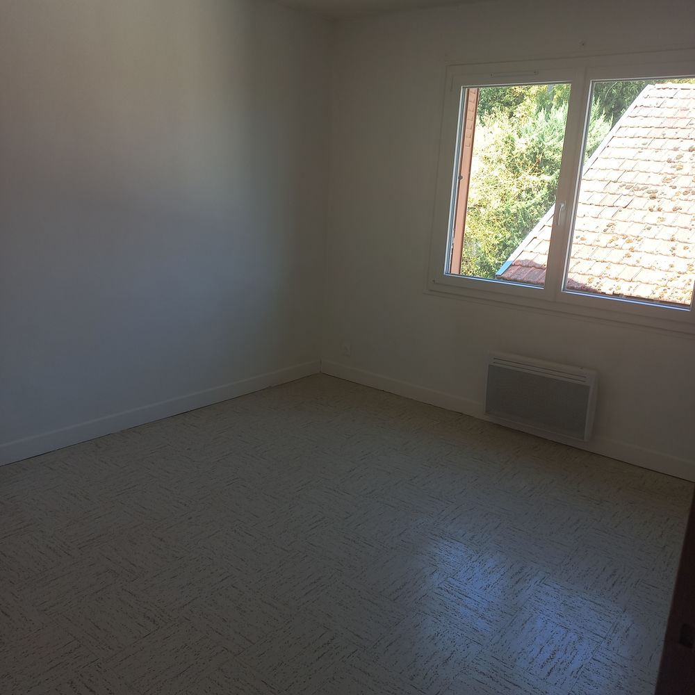 Location Appartement Appartement F2 Saint-florentin