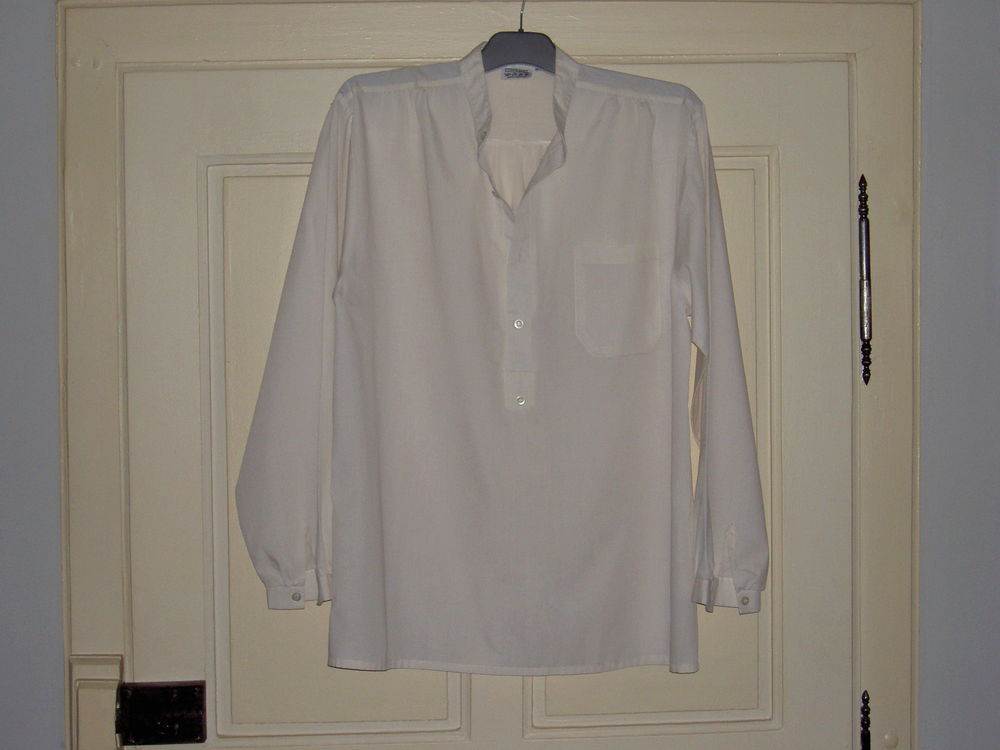 Belle chemise pour homme, ivoire, taille 39/40. Vêtements