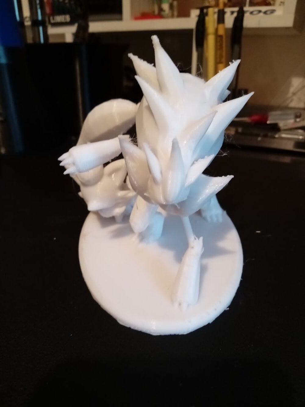 
Figurine 10cm &agrave; peindre Zoroark &amp; Zorua 