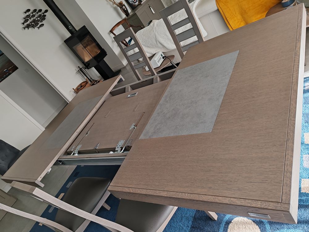 Bel ensemble contemporain table chaises s&eacute;jour Meubles