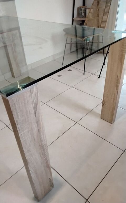 Belle table design en verre 250 Dol-de-Bretagne (35)