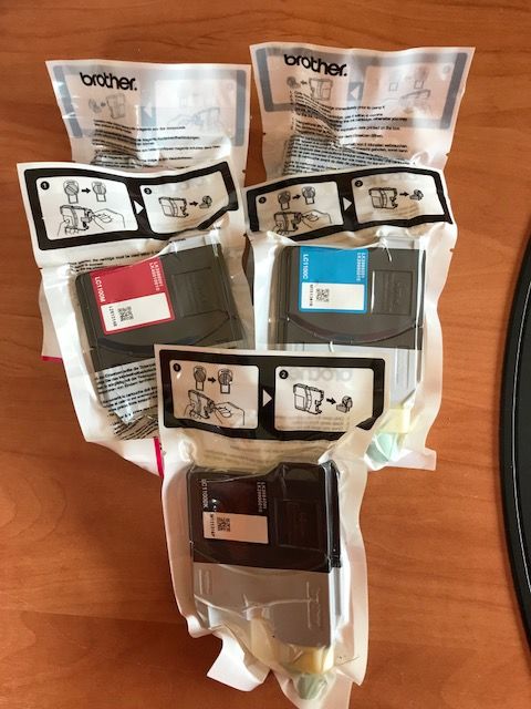 CARTOUCHES d'ENCRE BROTHER LC1100  Lot de 5 40 Nages-et-Solorgues (30)