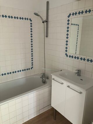  Appartement à louer 1 pièce 30 m²