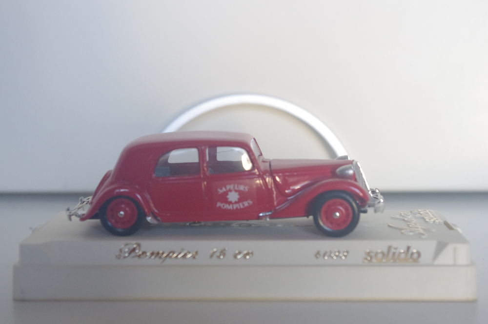 VOITURES MINIATURES - LOT N&deg; 4 