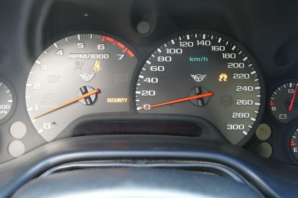 Corvette Cabriolet 5.7 V8 A 1999 occasion 13600 La Ciotat
