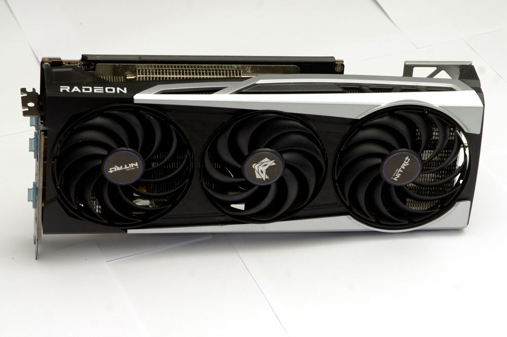 Carte graphique Radeon Spahire Nitro+ RX 6800 Matériel informatique