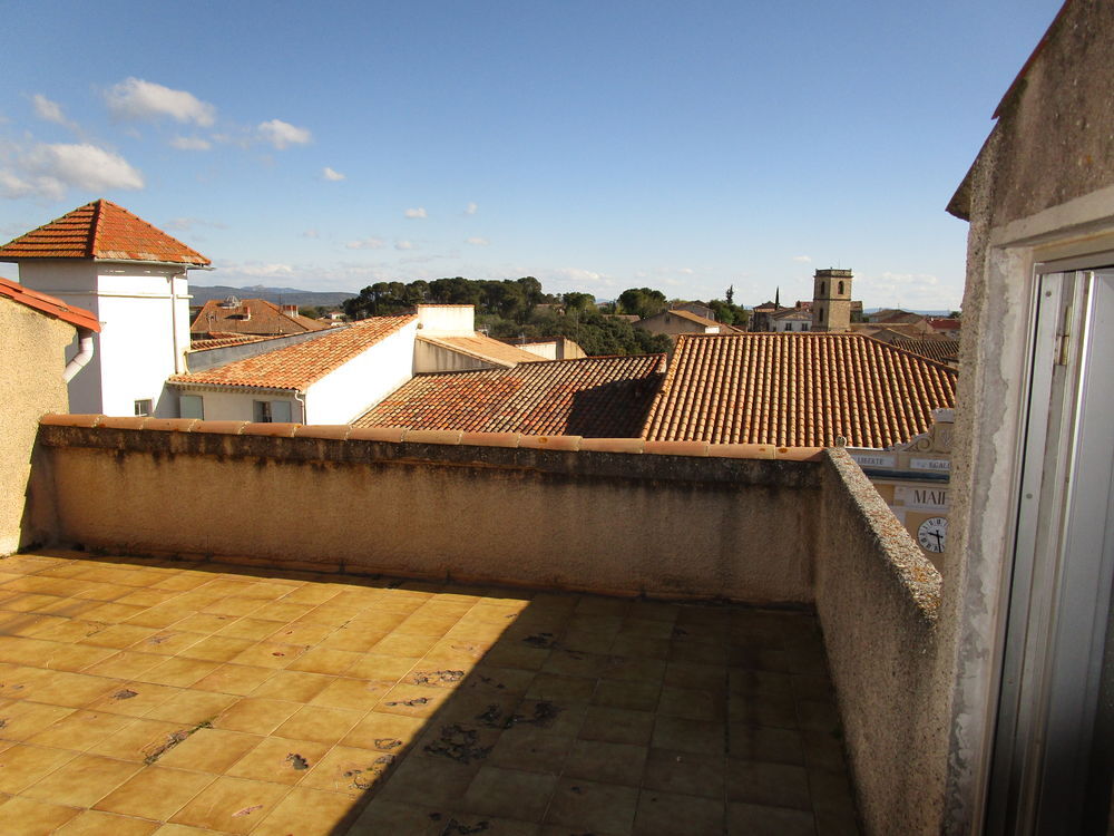 Vente Maison Maison de village avec local commercial et fort potentiel Alignan-du-vent