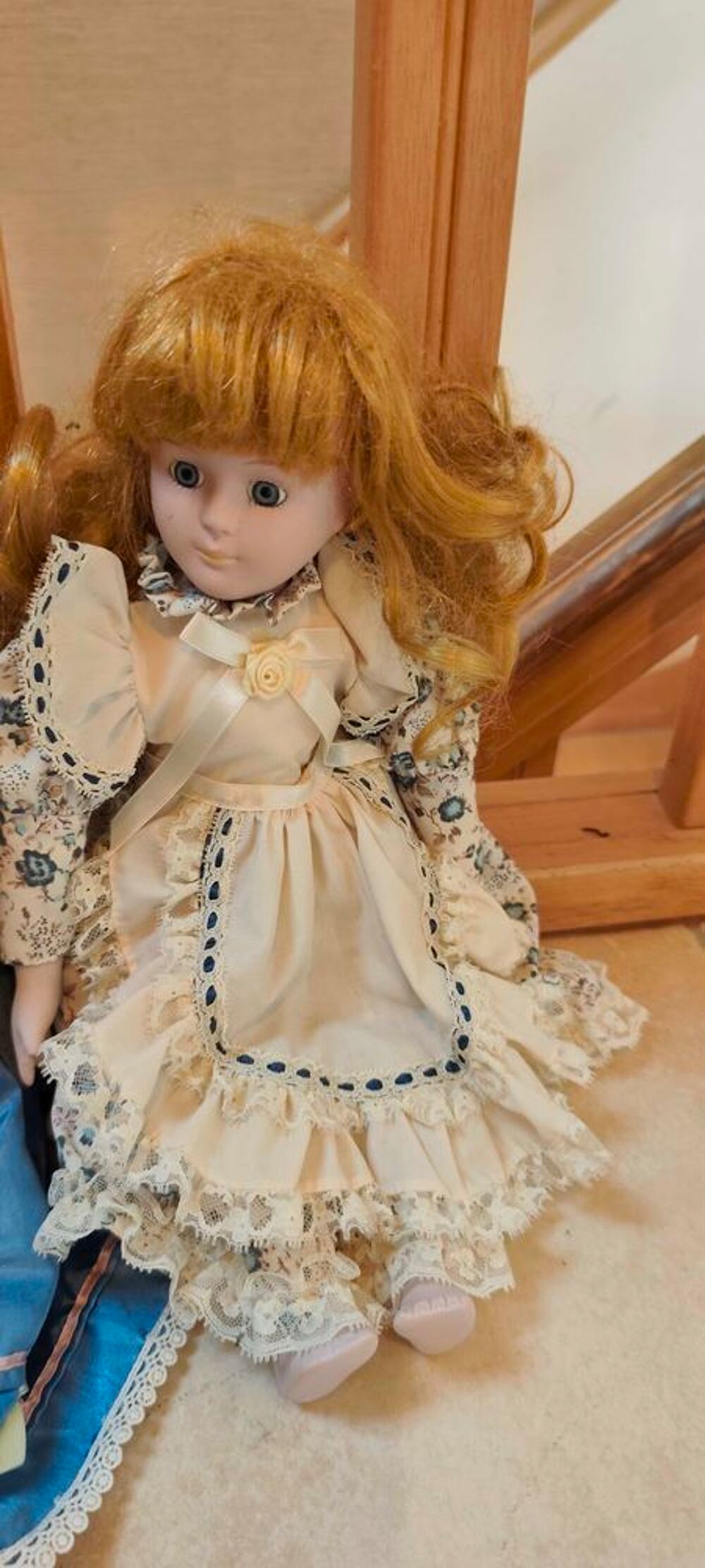 Poup&eacute;e en porcelaine ancienne Jeux / jouets