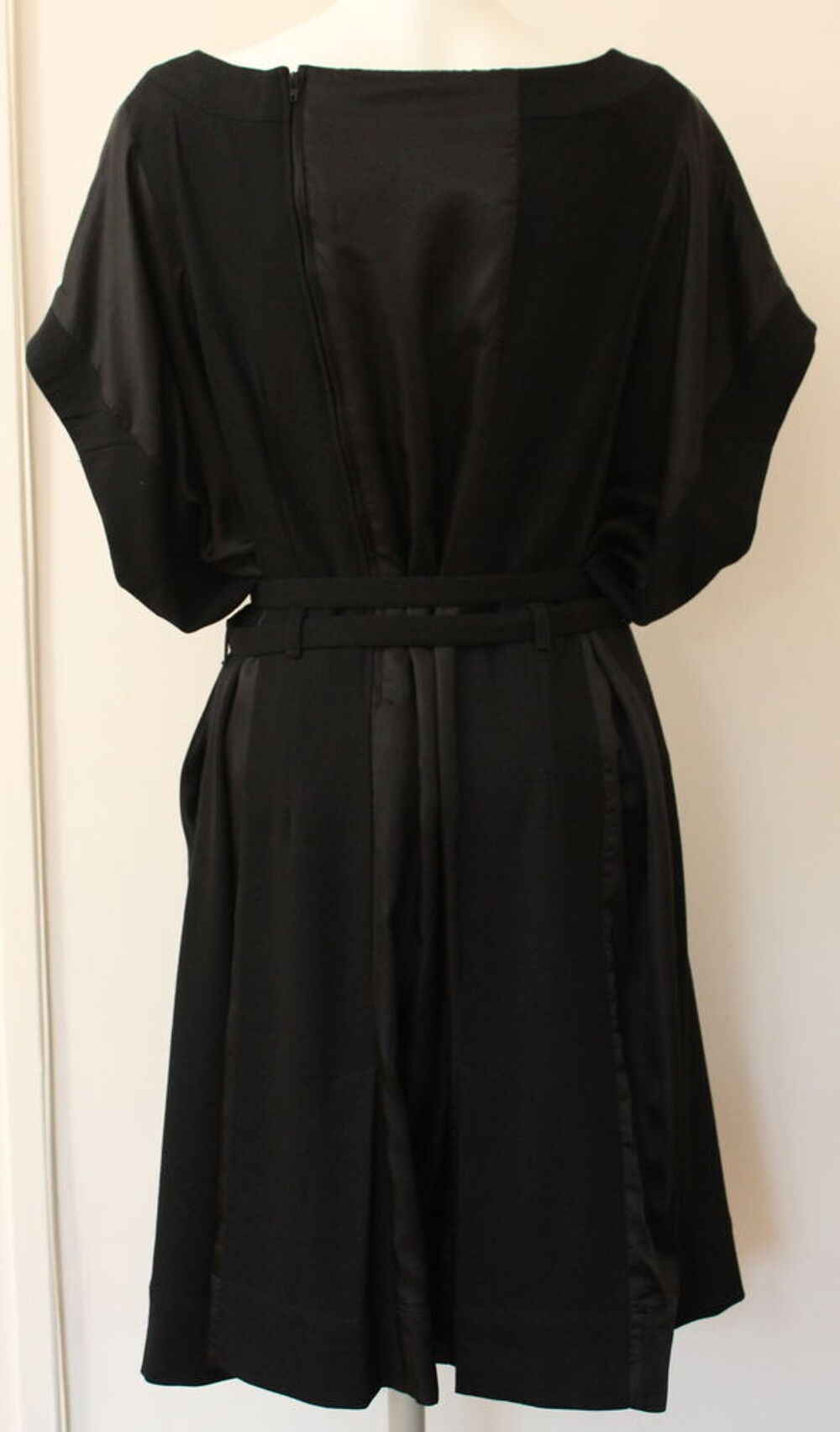 Robe noire H&amp;M + MAISON MARTIN MARGIELA T.U Vtements