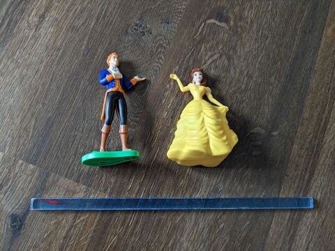 Lot de 2 figurines Belle 4 Aurillac (15)