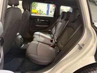 Clubman CMUBMAN COOPER BUSINESS DESIGN 136cv Boite-Automatique . 2023 occasion 31100 Toulouse