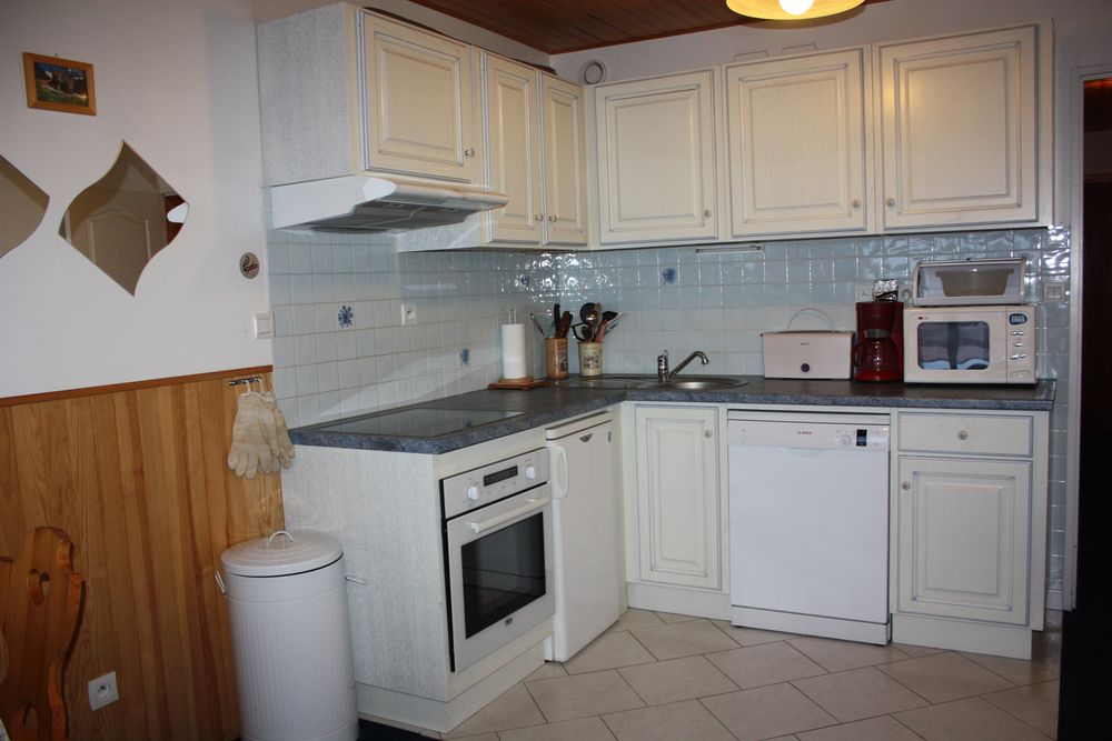   STUDIO 35 M² (2 à 6 pers.) Avec garage dans centre Station Vacances  / Offres de location 