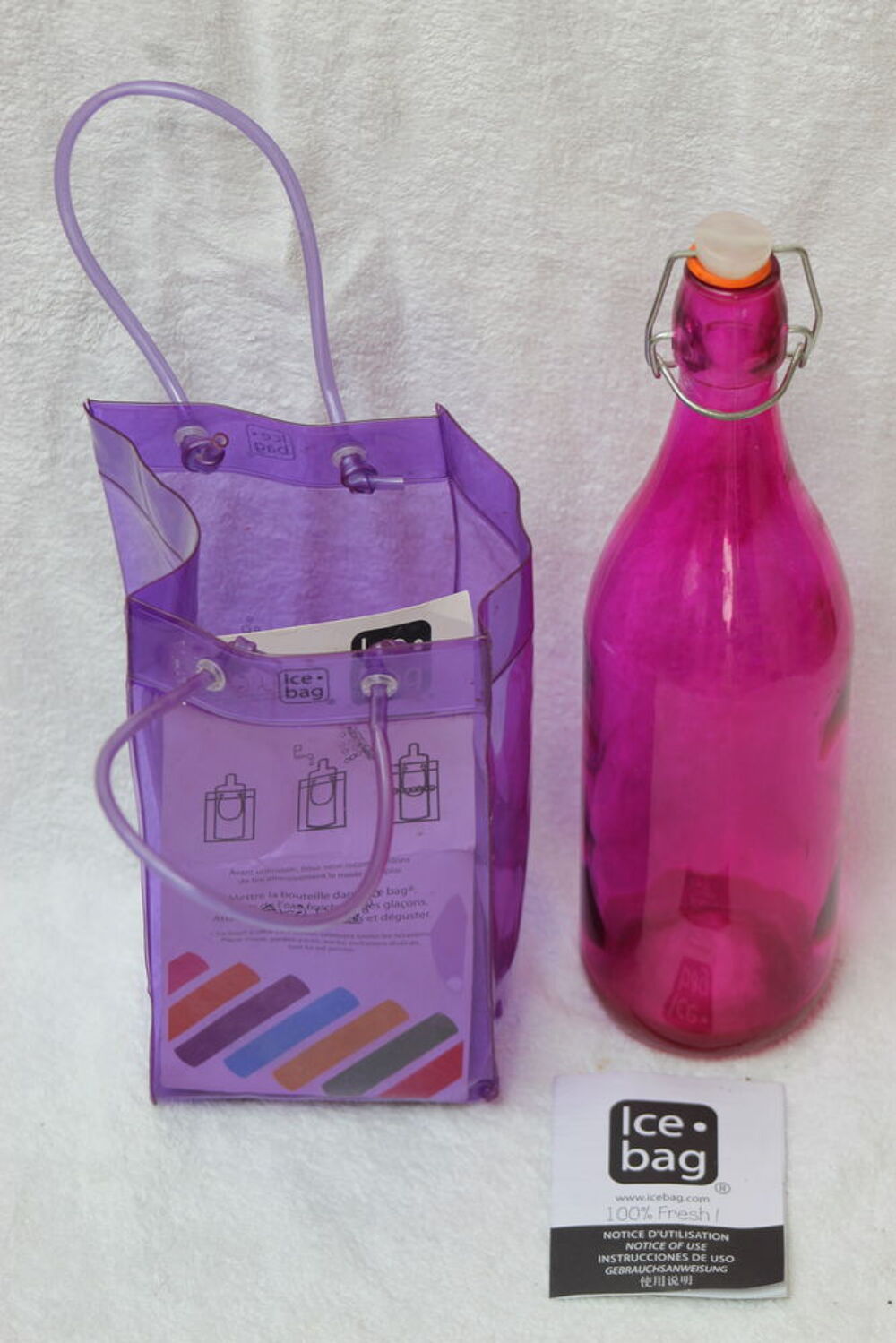 Seau &agrave; gla&ccedil;ons Ice bag transparent avec bouteille en verre Cuisine