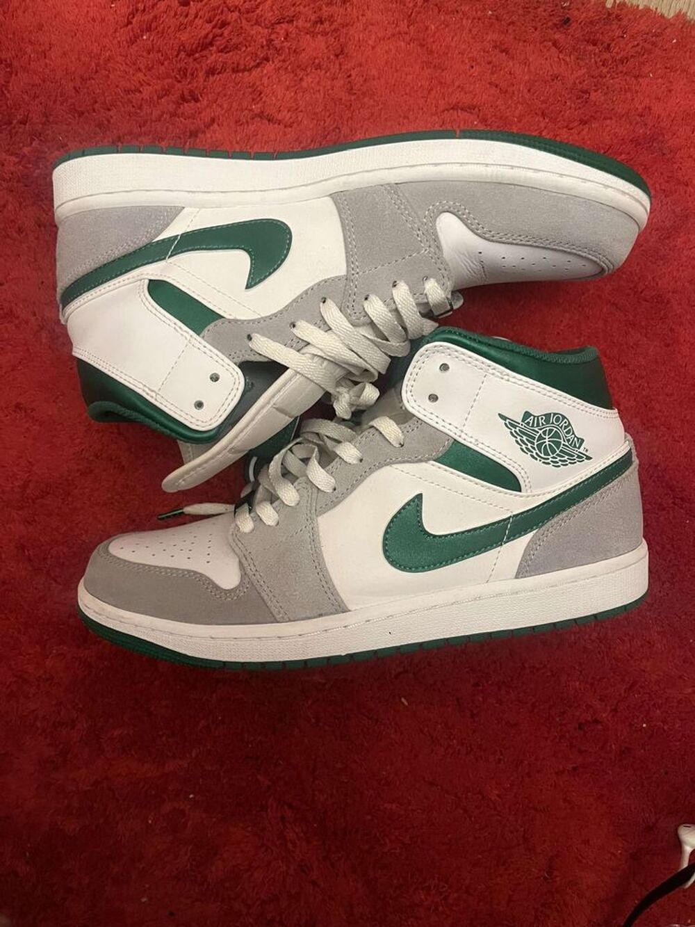 Air Jordan 1 mid / Vert et blanc Chaussures