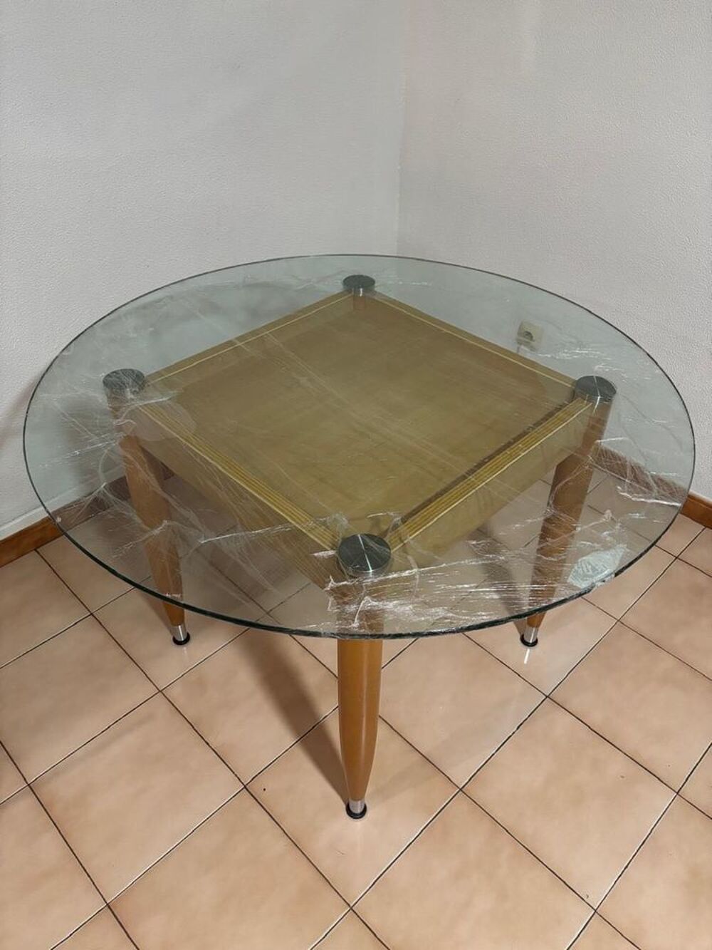 Table &agrave; manger 110 cm, dessus en verre &eacute;pais, structure Bois, d&eacute;montable pour le transport Meubles