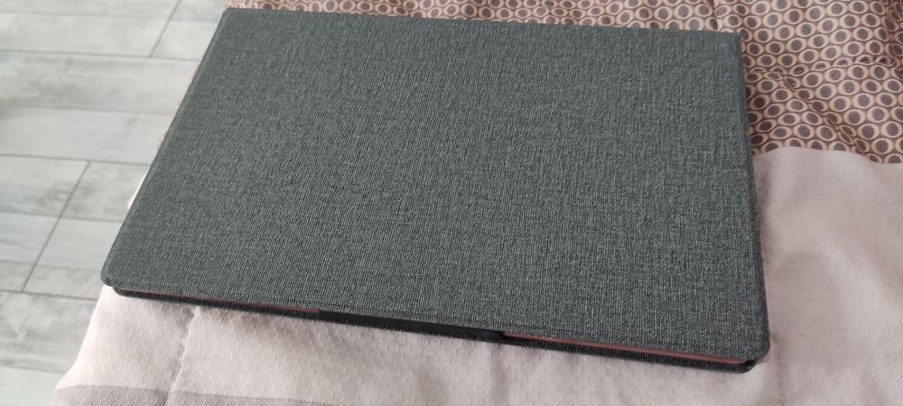Tablette tactile 10.4 pouces neuve Téléphones et tablettes